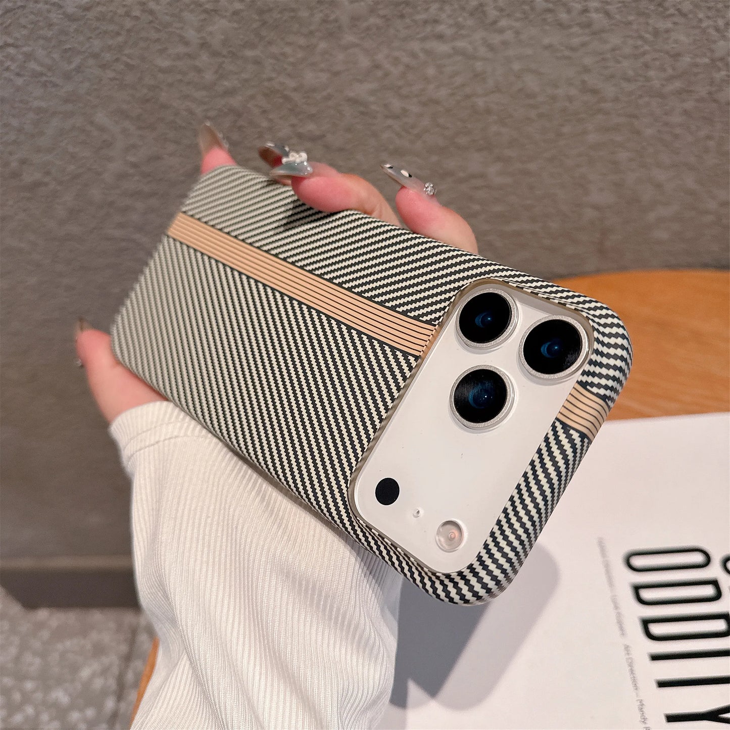 Carbon Fiber Stripe Texture Hard PC case for iPhone 17 Air 16 15 14 Plus Shockproof Back Cover